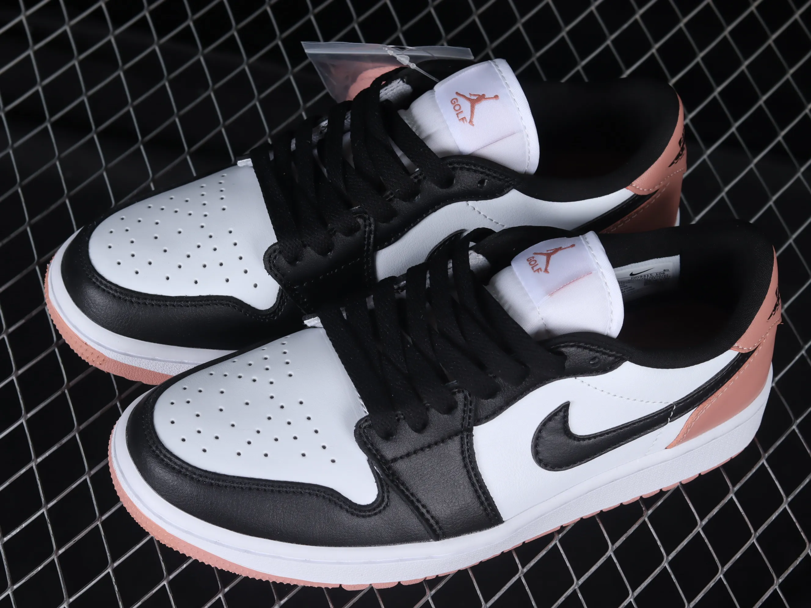 All categories Air Jordan Jordan series basketball shoes Air Jordan 1 Low Z version Air Jordan 1 Low Golf "Rust Pink" AJ1 Joe 1 new golf version black and white pink DD9315-106